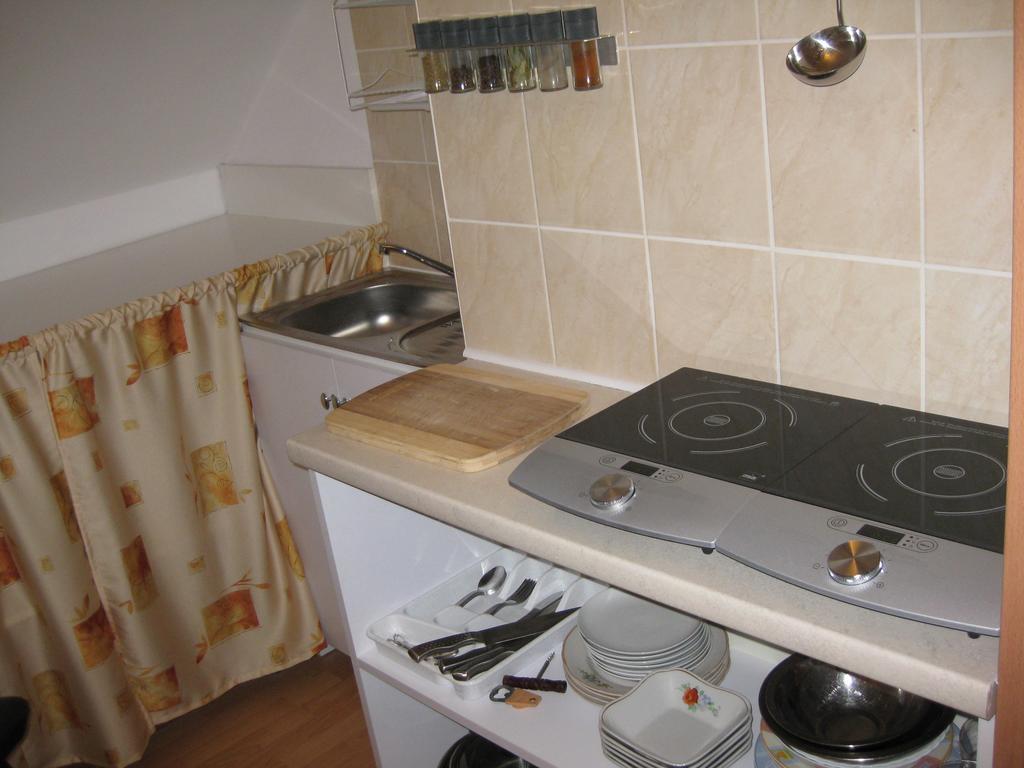 Pokoje Goscinne Pod Palmami Busko-Zdrój Chambre photo