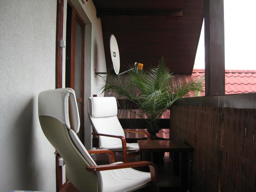 Pokoje Goscinne Pod Palmami Busko-Zdrój Extérieur photo
